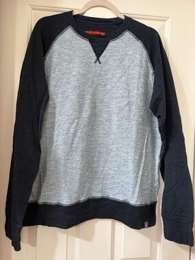 The North Face Men's Vintage Crewneck Raglan Pullover - Heather Blue & Navy
